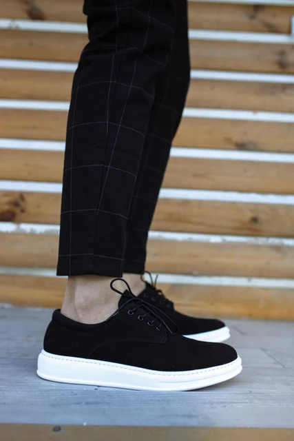 Classic men s Casual Shoes 001 Black Suede White Sole