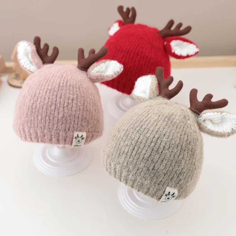 Baby hat autumn/winter cotton tyre newborn baby photo props Christmas antler hat lovely cap