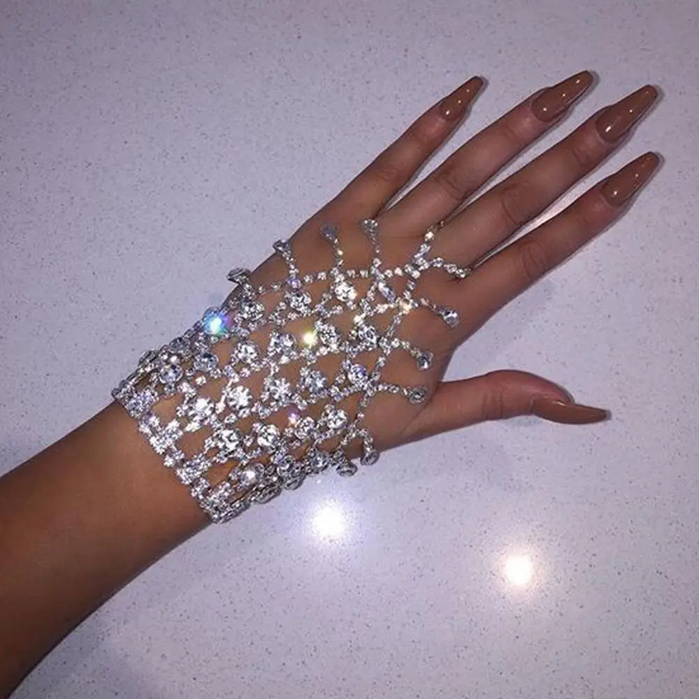 Fashion Personality Rhinestone Short Tassel Ladies Bracelet Jewelry Sexy Luxury Shiny Crystal Connect Fingers Hand Accessories