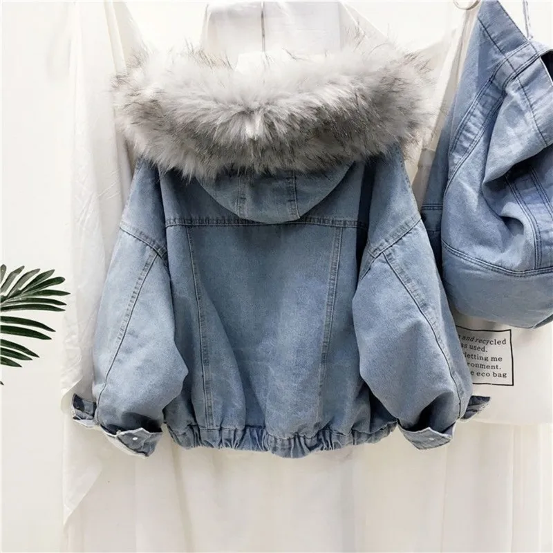 2024 New Winter Jacket Women Velvet Thick Denim Jacket Big Faux Fur Collar Hooded Jean Jacket Female Vintage Casual Outwear 1025