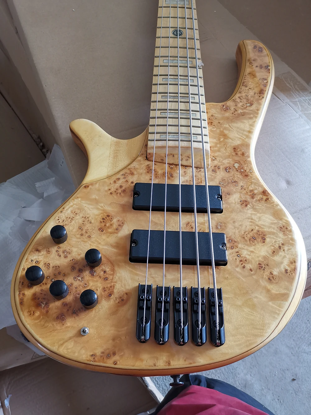 Left Handed 5 Strings Neck-thru-body Electric Bass Guitar with Bark Grain Veneer,Strings Distance 19 mm