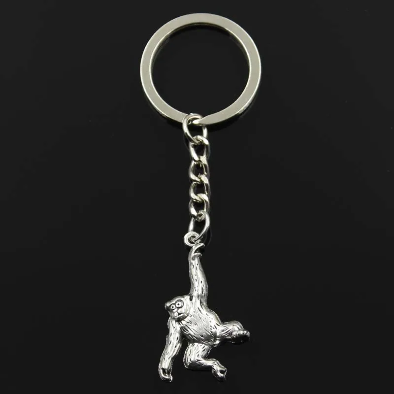 Fashion Keychain 32x27mm Monkey Pendants DIY Men Jewelry Car Key Chain Ring Holder Souvenir For Gift