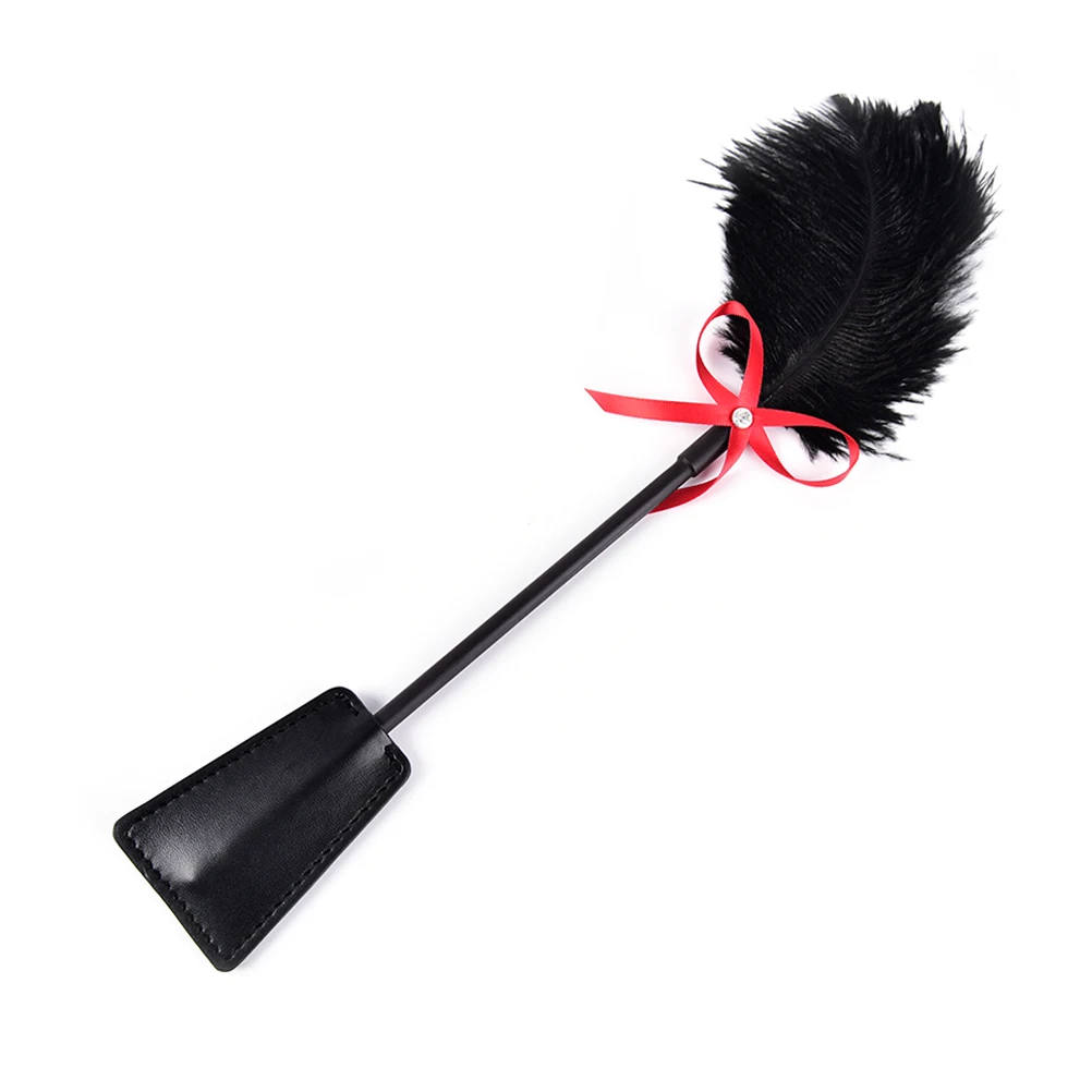 

1PC PU Leather Sexy Whip For Lovers Couples Spanking Paddle Slap Clap Flap On Butt With Flirt Tickle Feather SM Sexy Game Toy