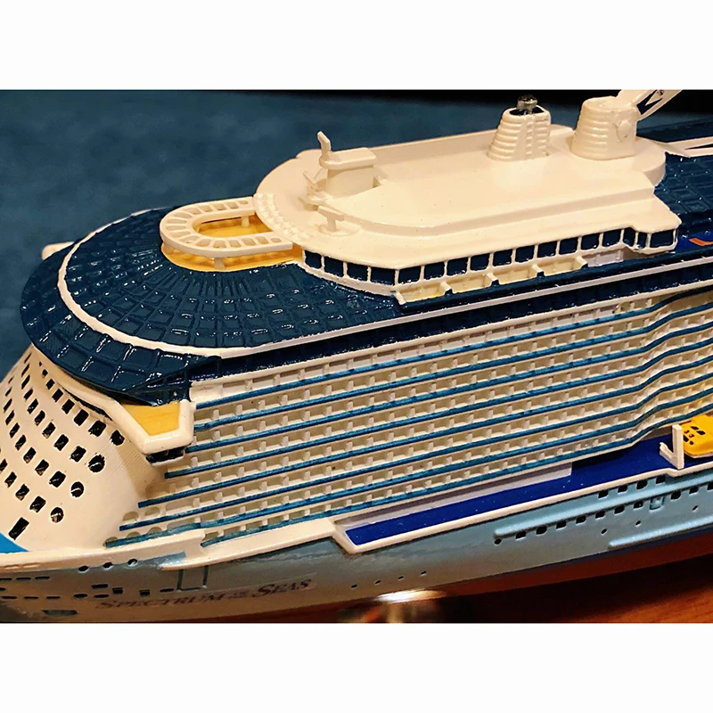 40 Cm Cruise Ship Model 1: 900 Ocean Spectra Simulation Luxury Cruise Ship Exquisite Decoration Gift Model