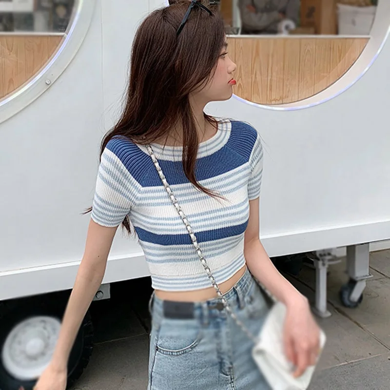 Women Summer Korean Style O-Neck Tee Color Striped Slim Sweet Exposed Navel Knitted Short-Sleeved T-shirt Tops .