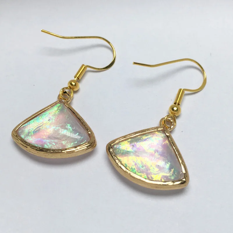 Fashion Women Handmade Natural Stone Scallop Faux Opal Earrings 18x19mm