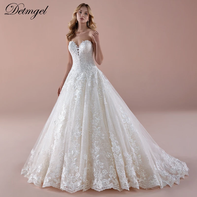 

Detmgel New Exquisite Sweetheart Neck Ball Gown Wedding Dresses Vintage Backless Appliques Brush Train Bridal Dresses Customized