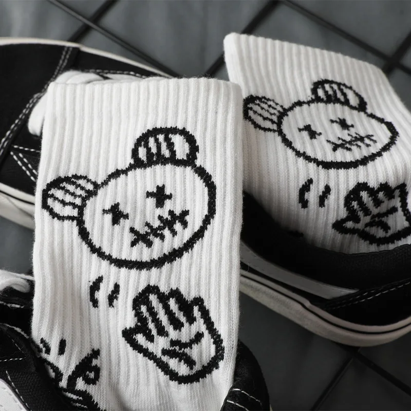 Japanese Cotton Linen Cartoon Pattern Hip-hop Style Breathable Funny Skateboard Funny Pattern 1 Pair Of Men\'s Socks Spring