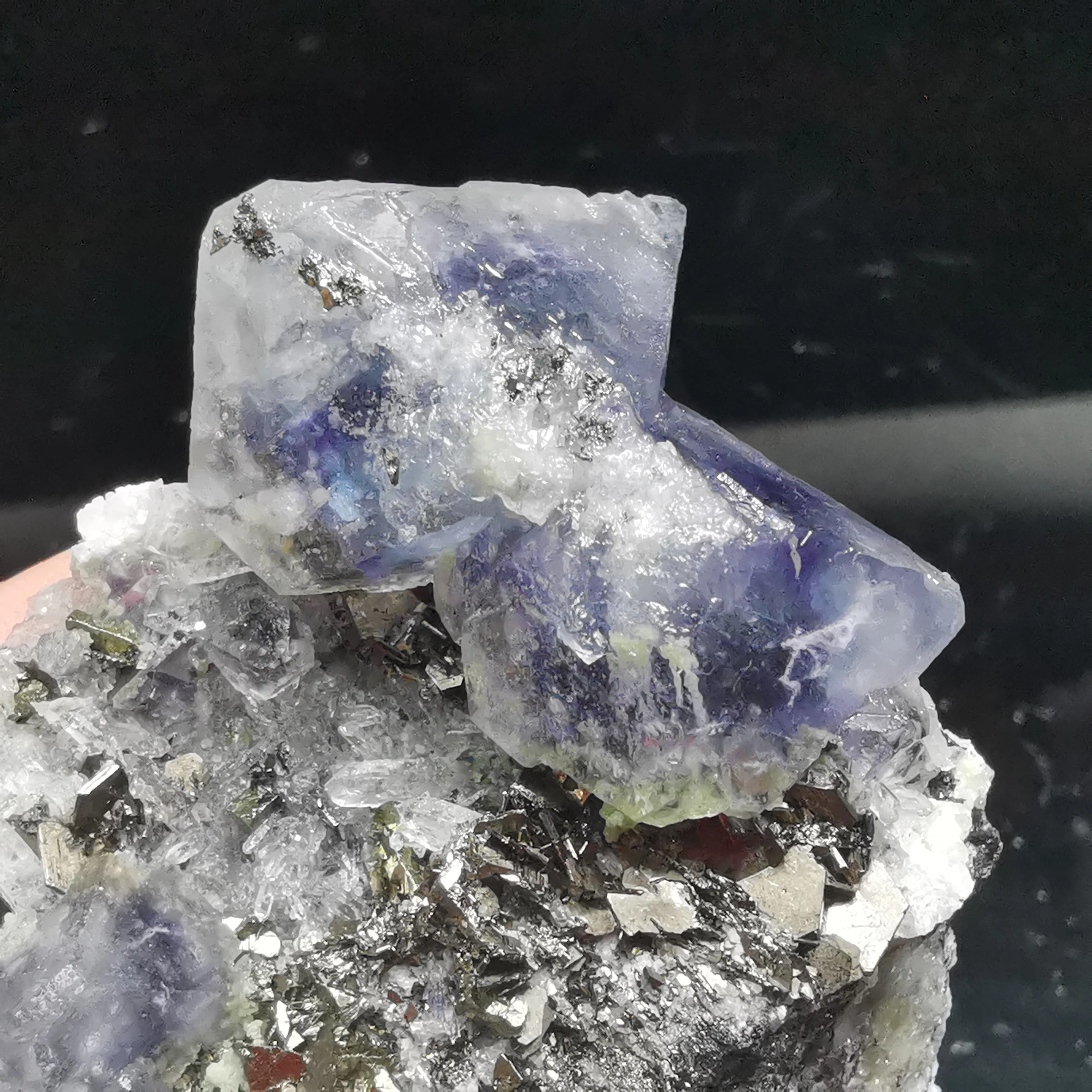 80.4gNatural rare violet blue fluorite and brass pyrite crystal mineral specimens to restore energy home decoration QUARTZ GEM