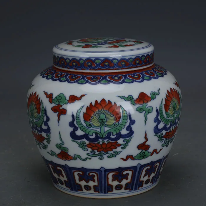 Ming Dynasty Chenghua Period Contrasted Color Lotus Flower Ceramic Tin Can