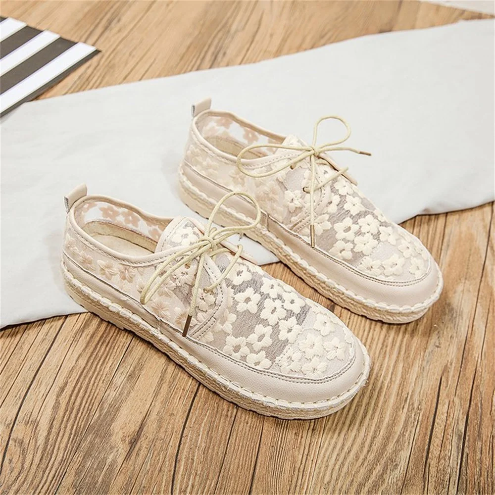 Summer Comfortable Loafers 2024 Women\'s Retro Mesh Breathable Flat Casual Shoes 35-40 Hollow Embroidery Lace Up Female Sneakers