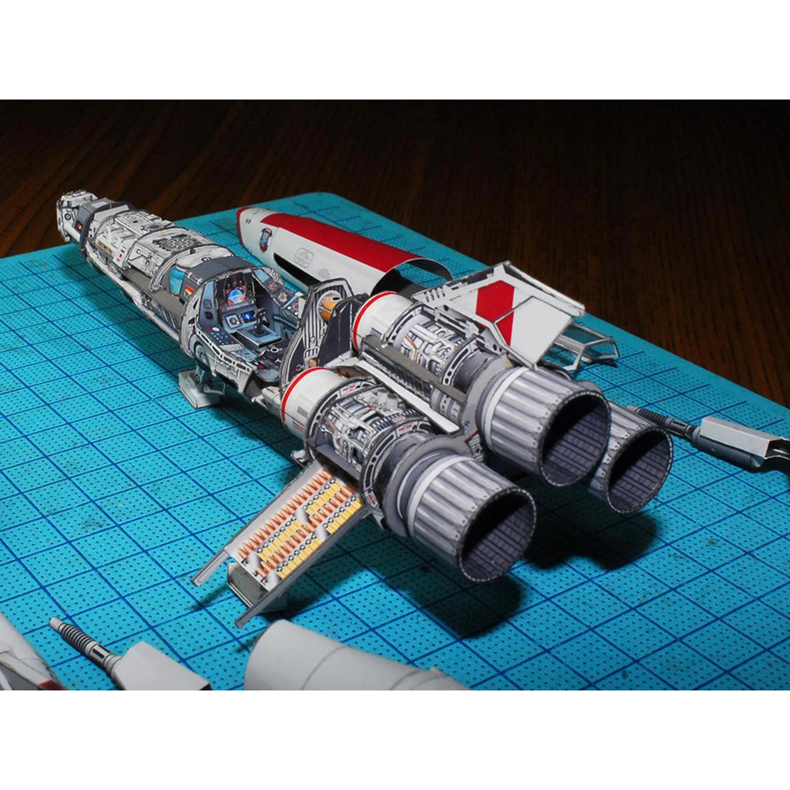 Battlestar Galactica  Mk II Ship 3D Paper Model Kit Spaceship DIY Spacecraft Crafts, 15x9cm, not suitable for novices.