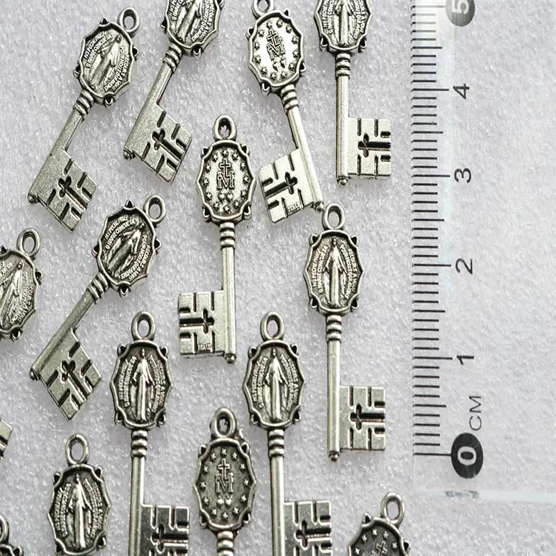 100 Pieces / Catholic Yellow Santa Maria Medal Amulet Medal