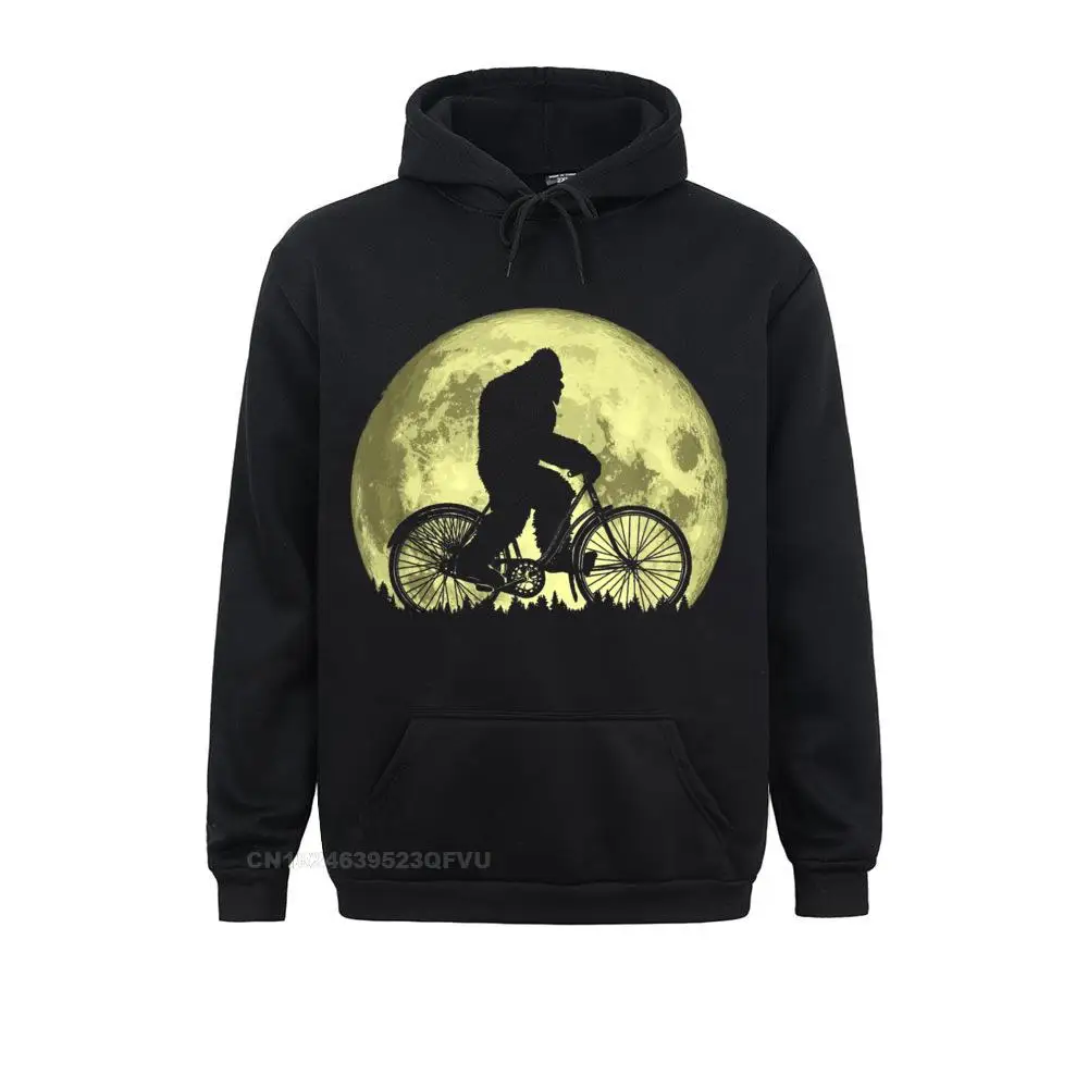 

Bigfoot Biking Moon Vintage Biker Sasquatch Simple Night Hoodie Cool Hoodies Family Cotton Men Women Hip Hop