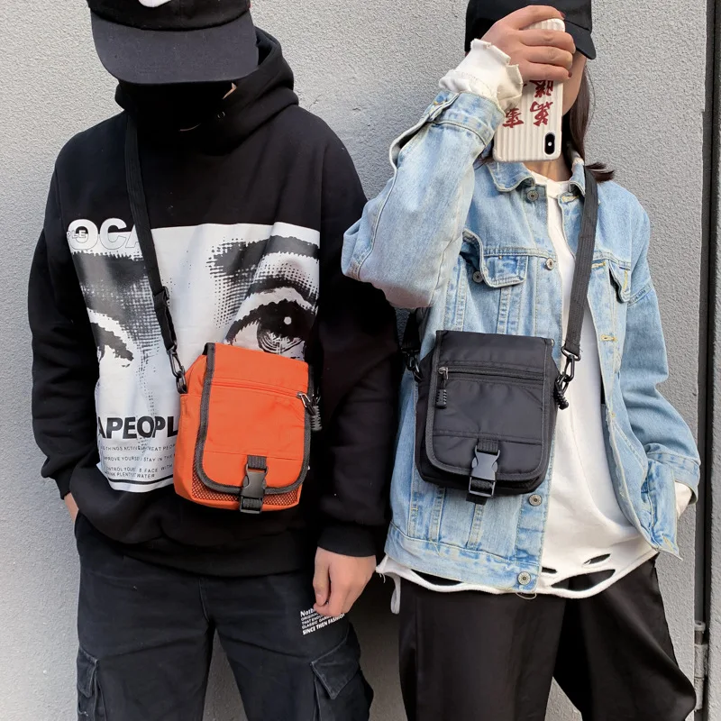 Sokak Mini Crossbody çanta erkek Hip Hop küçük postacı çantası moda cep telefonu flep erkekler su geçirmez Oxford omuz paketi XA58C