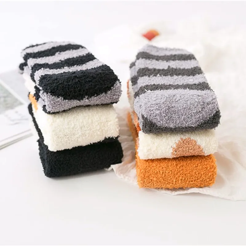 New Arrivals 1 Pair Coral Fleece Socks Female Kawaii Mid Tube socks Autumn Winter Cat Claws Cute Thick Warm Sleeping Floor Socks