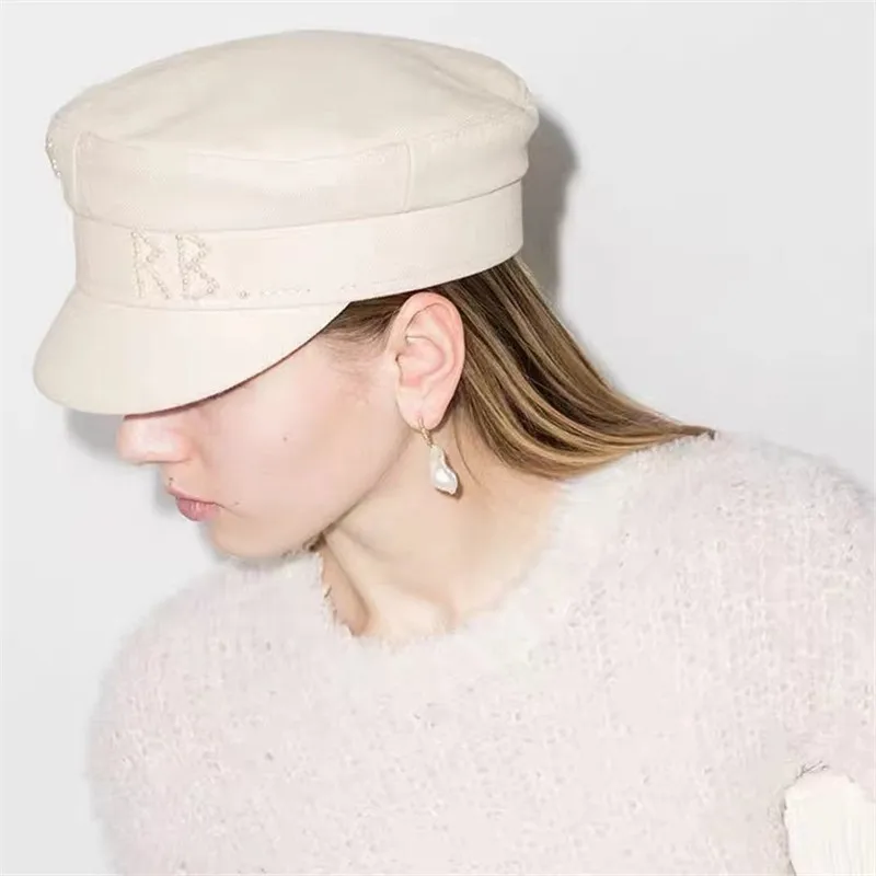 2022 New Pearl Letter Newsboy Caps Women Flat Militray Caps