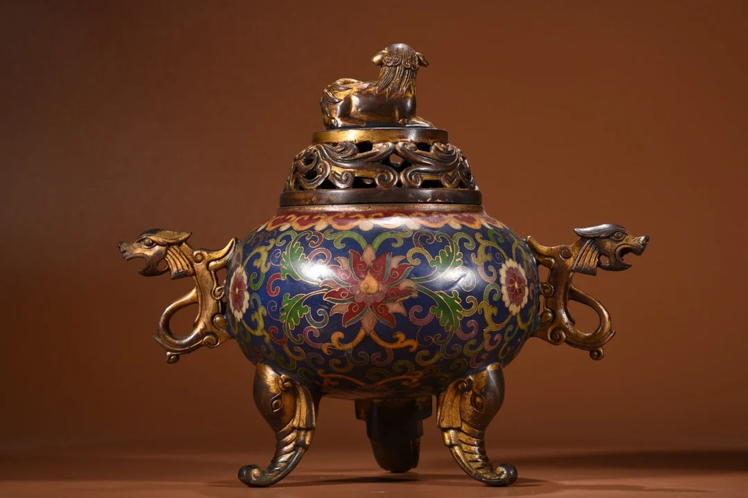

9"Xizang Folk Old Bronze Cloisonne Enamel Lion Cover Dragon handle Three-legged incense burner Ornaments