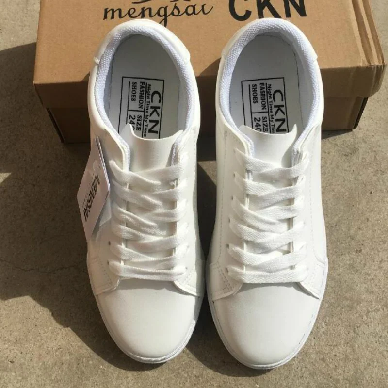 Spring and Summer New Lace-up White Shoes Women Flat Leather Shoes Women White Board Casual Shoes Women Sports Shoes
