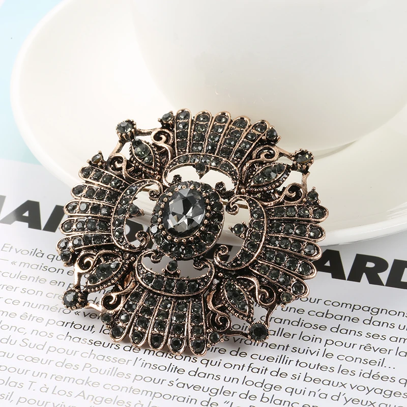 Kinel Unique Gray Crystal Flower Bridal Necklace For Women Antique Gold Luxury Beach Party Drop Necklace Vintage Jewelry