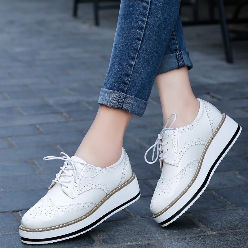 Spring Women Platform Shoes Woman Brogue Patent Leather Flats Lace Up Footwear Female Flat Oxford Shoes For Women erf56