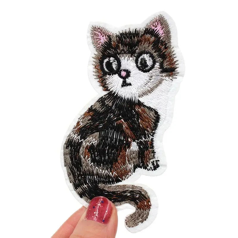 10pcs/lot Iron On Lifelike Cat Patches Embroidered Cartoon Animal Stickers for Bags Jeans Clothes DIY Fabric Appliques Badge