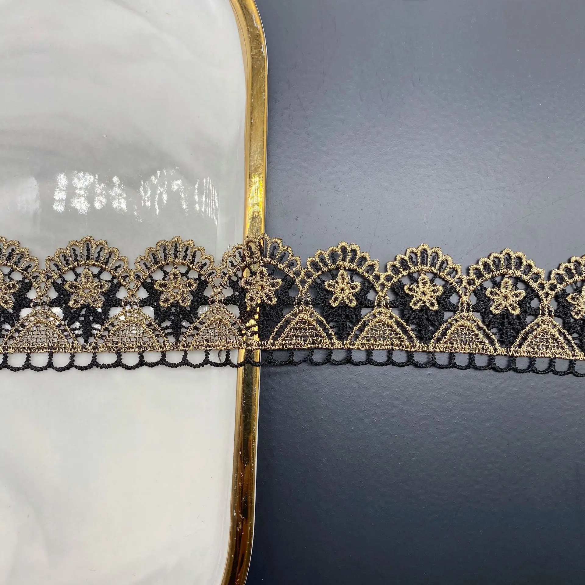 Ruban de dentelle de tissu de broderie Adelale pour dames, 2 couleurs, tissu de fleur, bricolage, vêtements de mariage, berceau, textile à la