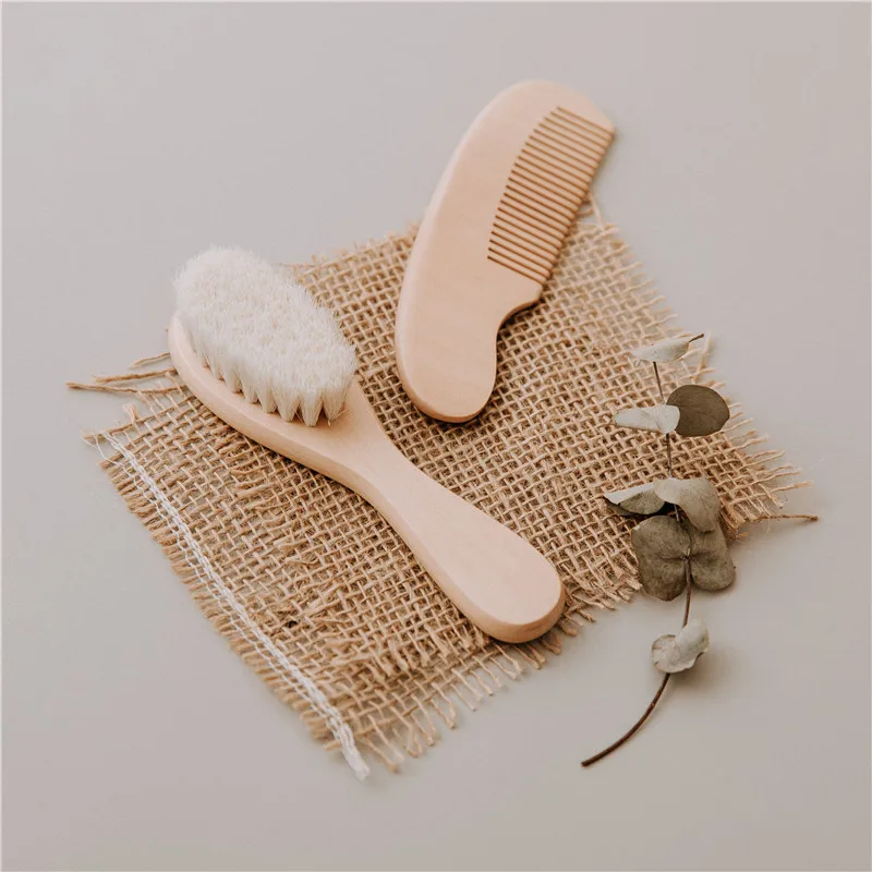 Brosse en bois sans BPA pour bébé, soins pour bébé, laine naturelle pure, brosse à cheveux pour nouveau-né, masseur de tête