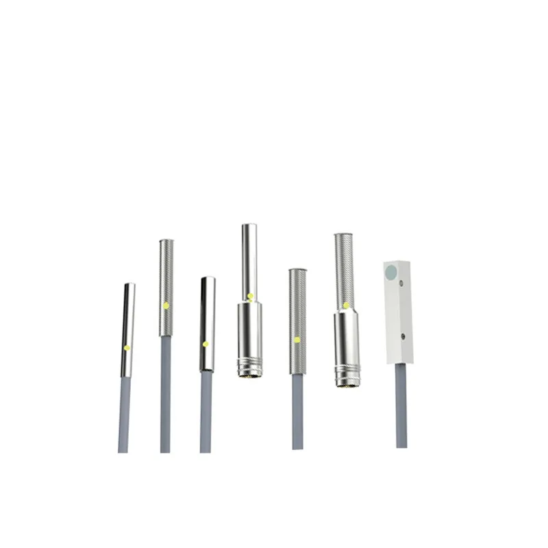 Interruttore di prossimità per rilevamento di metalli corti con sensore Mini cilindro DC tre linee 24VDC