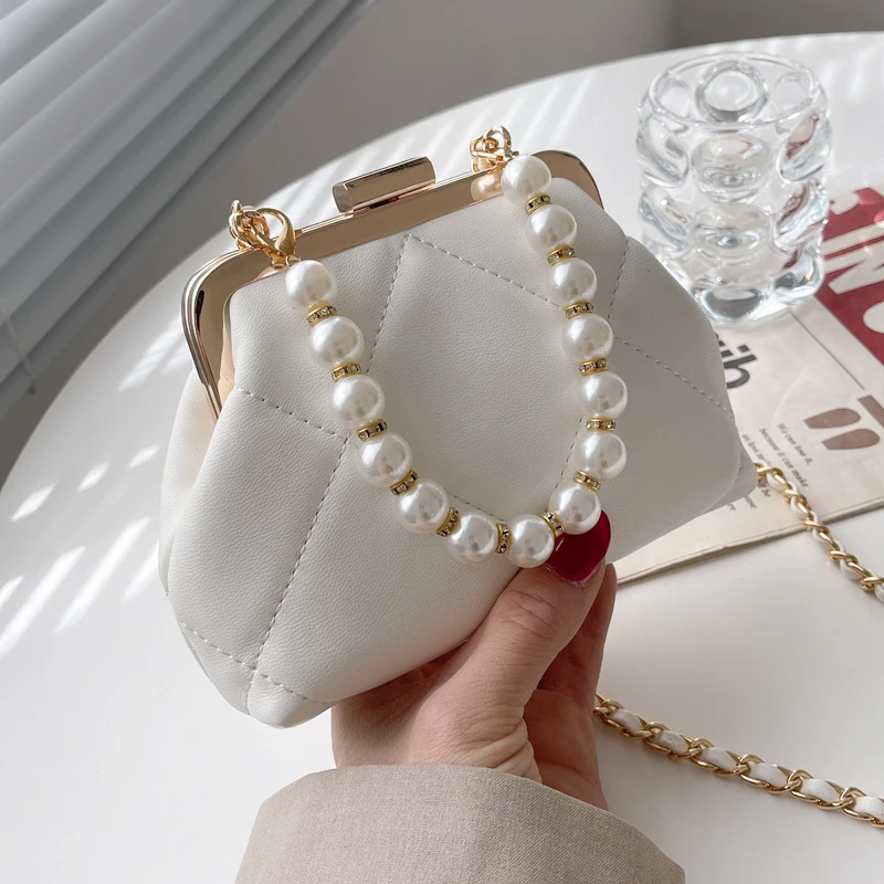 Stylish Totes Pearl Clip Bag Women\'s Party Clutch Wedding Crossbody Bag 2021 Evening Handbags Shoulder Bags Summer Beach Bag