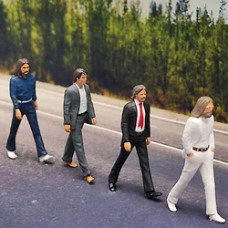Resin 1/64 Collectible Diorama Painted Band Member Figures Model Doll Street Park Buliding Layout Scenario Desk Decor Supplies