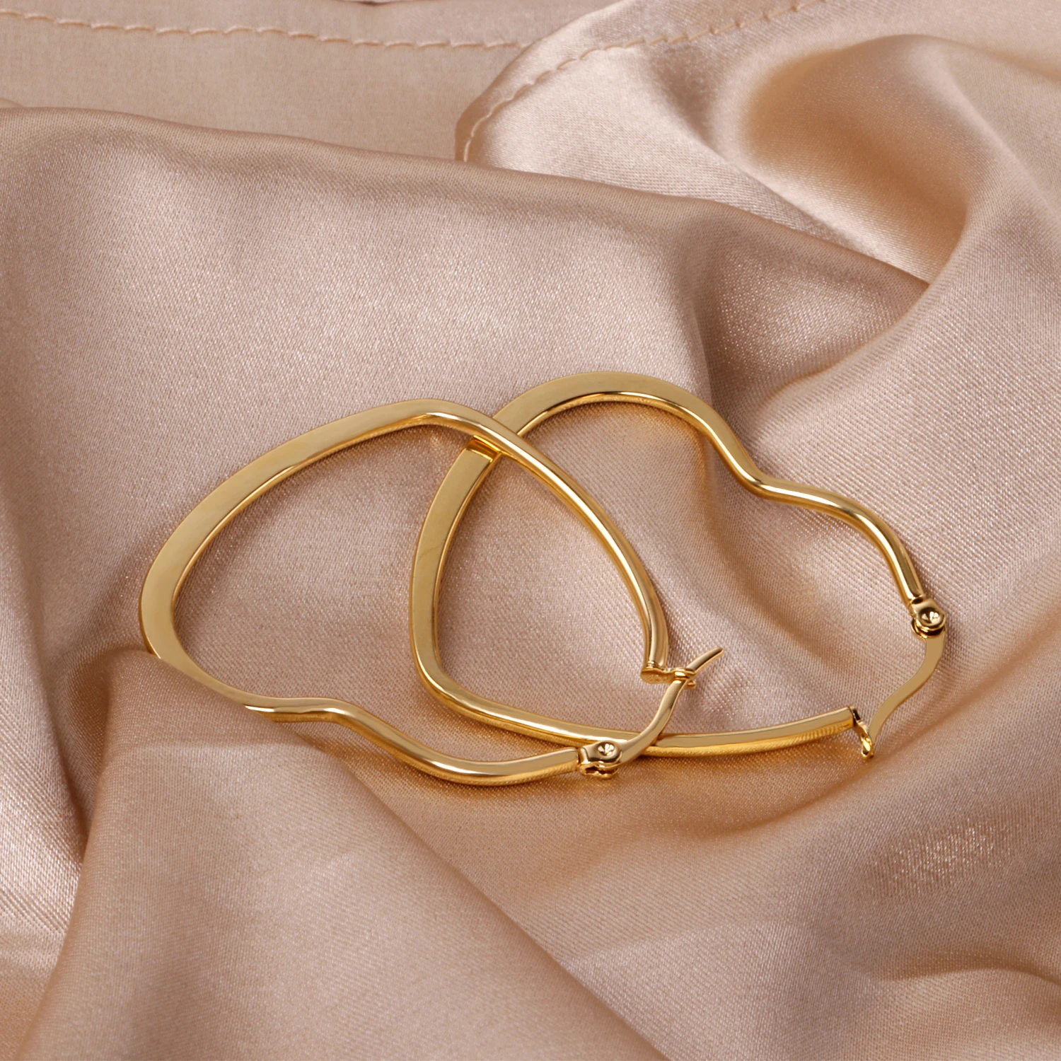 316L Stainless Steel Heart Shape Earrings Sweety Hoop Earring Gold/Silver Color for Women Jewelry Accessories