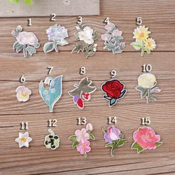 Exquisite Small Japanese Flowers Embroidery Iron Patches for Clothing Iron on Sticker on Clothes T-shirt Badge Iron-on Applique