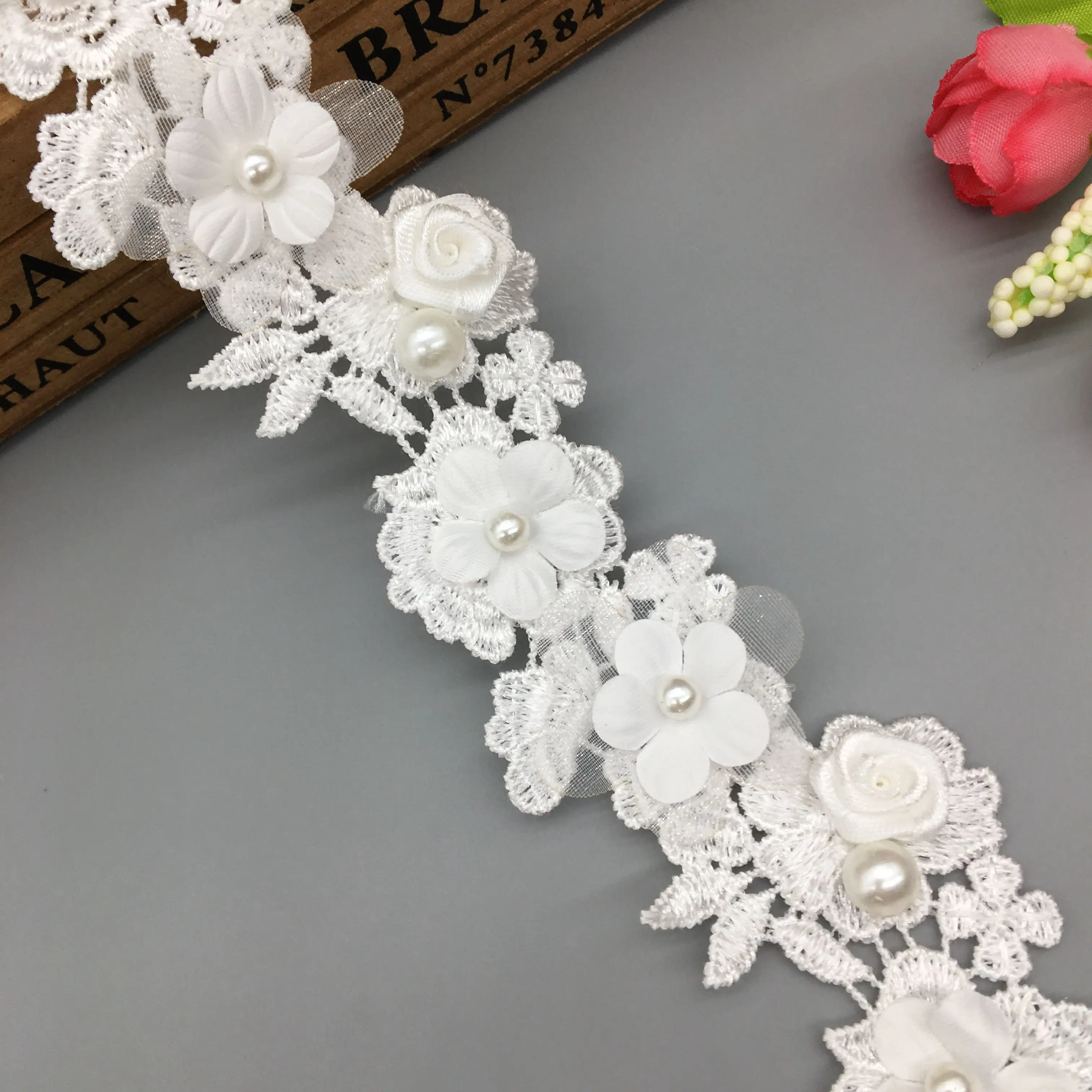 1 yarda de cinta para ajuste de encaje bordado con flores rosas y perlas blancas, apliques de boda, suministros de costura Manual DIY, decoración artesanal de 4cm