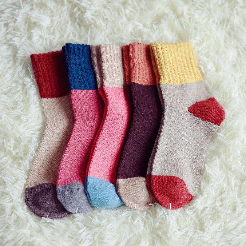 1 pair New Fashion Harajuku High Quality Autumn winter thickened warm women socks Ethnic wind super thick comfortable wool socks