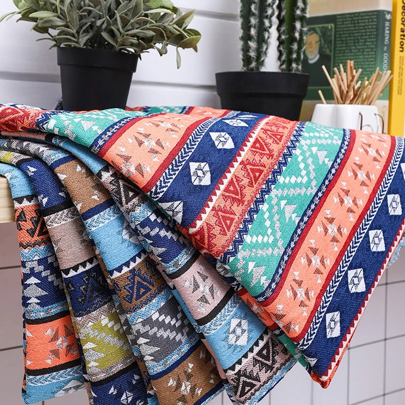 Ciężki styl Boho Chenille Jacquard Fabric Bohemian Ethnic Vintage Tapicerka Sofa Zasłona Obrusy na metry