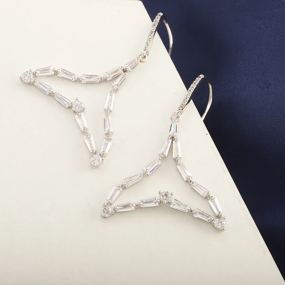 Mermaid Tail Minimalist Earrings Transparent Aaa Zircon Irregular Exquisite Banquet Jewelry for Women Oorbellen Voor Vrouwen