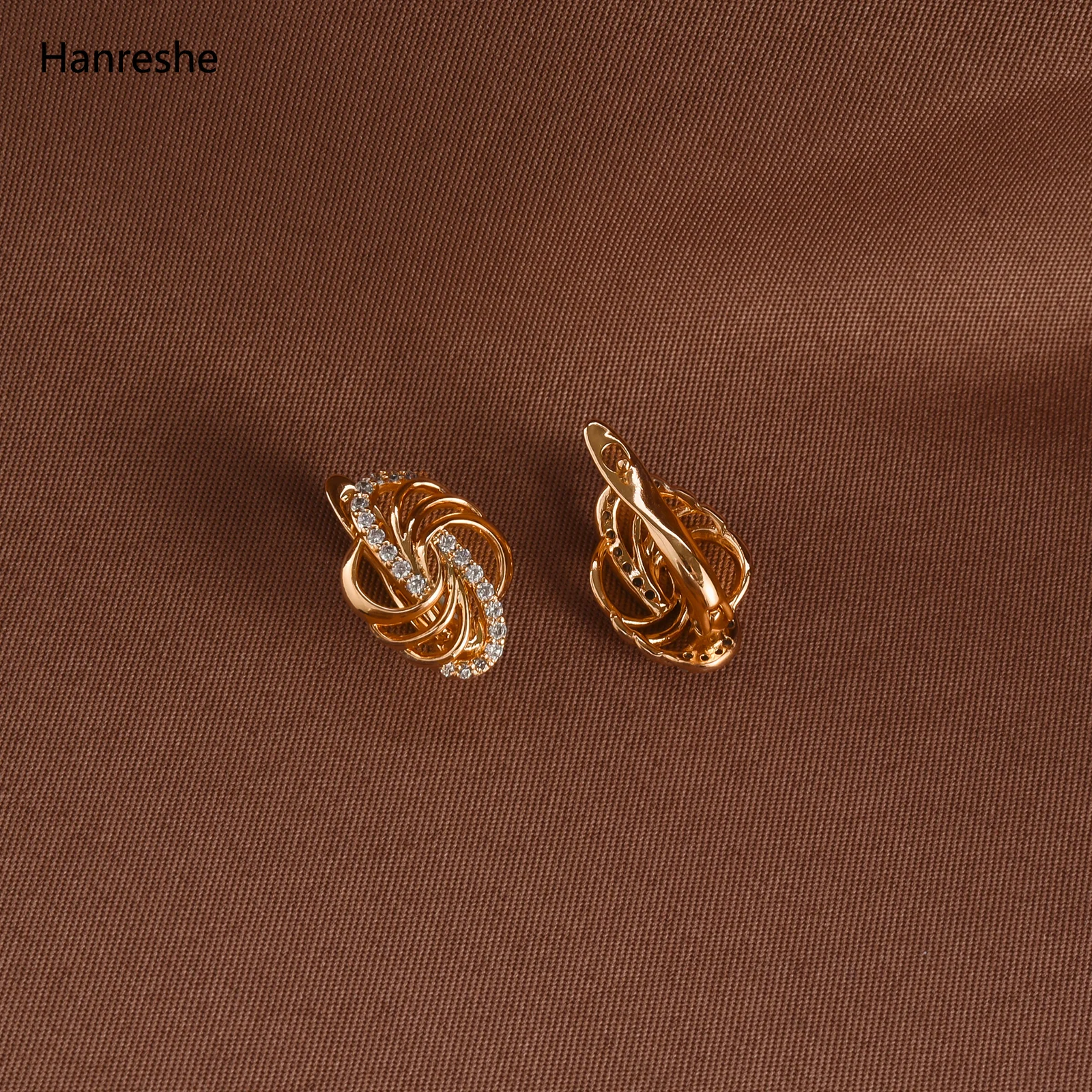 Hanreshe 585 Rose Gold Color Stud Earrings Vintage Jewelry Mini Natural Zircon Luxury Copper Korea Beautiful Earring Women Gift