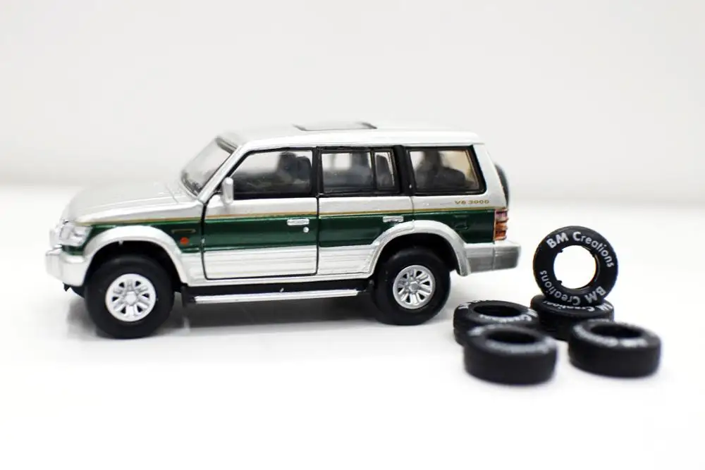 NEW DM 1/64 Scale Pajero Super Exceed diecast car model by DIECAST MASTERS for collection gift Green