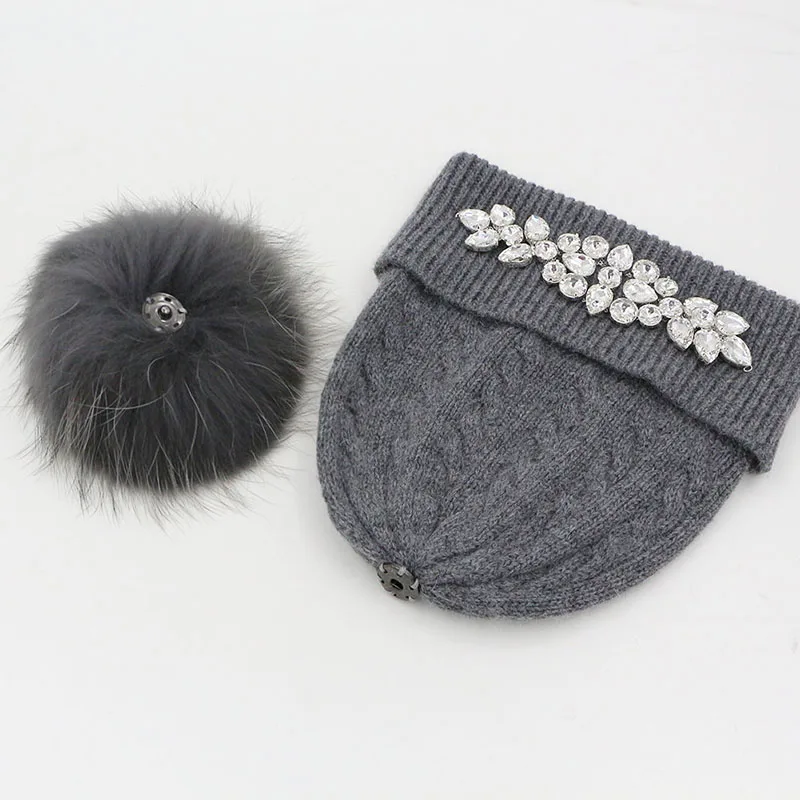 GZHILOVINGL Flower Women\'s Hats With Pom-pom Winter Thick Knitted Hats Big Rhinestone Warm Wool Cross Striped Cap Gorros 61122