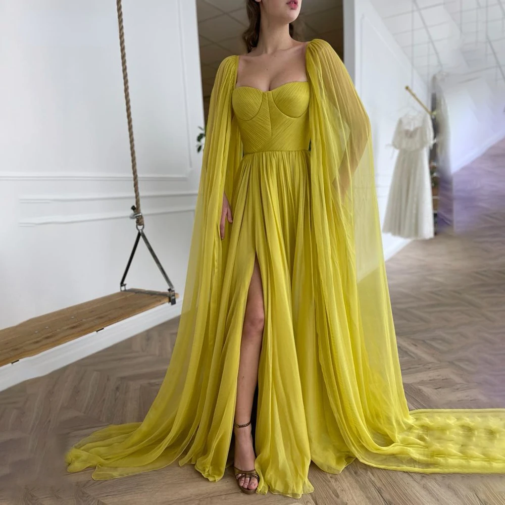 

Elegant Yellow Chiffon Prom Dresses Long Cape Side Slit A-Line Evening Dresses Watteau Train Pleated Wedding Party Gowns