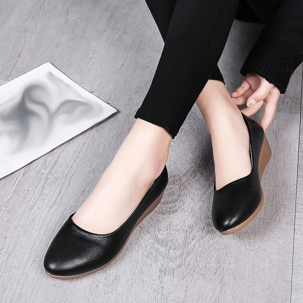 2021 Fashion Women Shoes Woman Flats high quality suede slip-on shoes Round toe Rubber Women Flat Shoes Ballet plus size Cozy