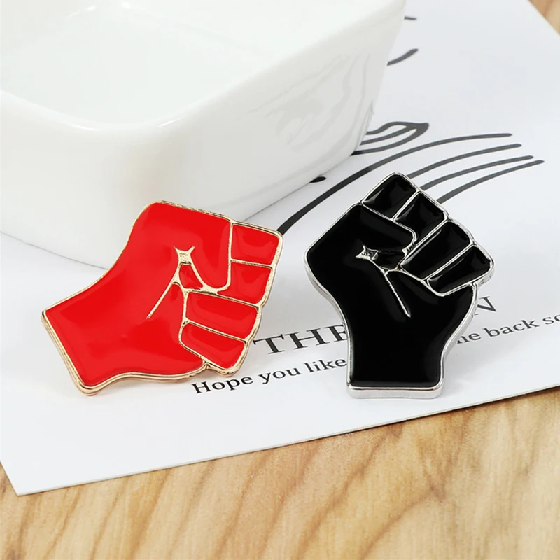 Red Black Raised Fist Solidarity Brooches Sickle Hammer Star Retro USSR Symbol Enamel Pin Accessories Clothes Lapel Pins Jewelry