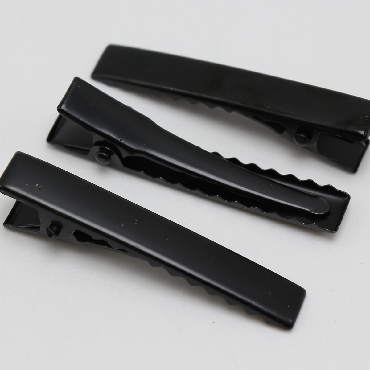 25 Matt Black Metal Pinch Alligator Hair Clips 46mm with Teeth Bows