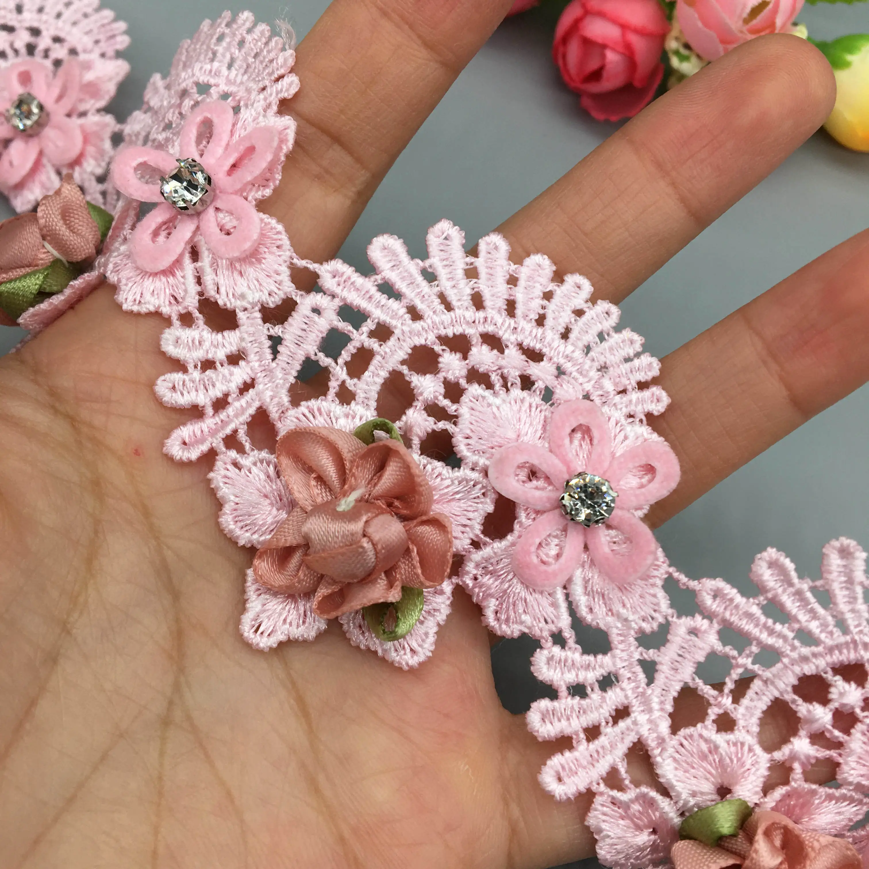 

1 Yard Pink 3D Shell Shape Pearl Rhinestones Flowers Wedding Lace Trim Fabric Ribbon Trimmings Dress Clothes Hat Applique DIY