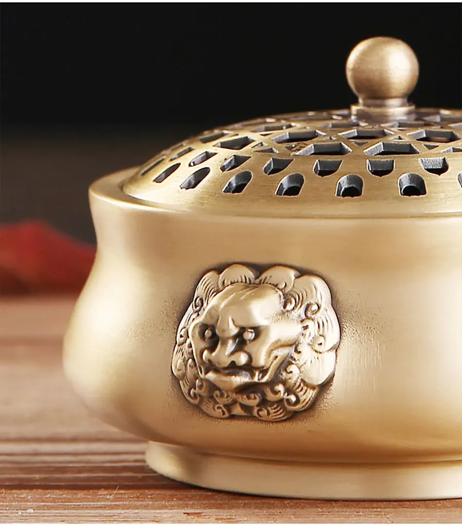 

Brass Double Lion Head Incense Burner Copper Bronze Hollow Lid Censer Aromatherapy Furnace Home Craft Decoration Neoclassical