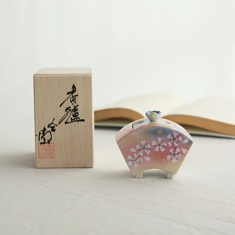 Spot nine valley imported from Japan to burn the flowers dance 】 painted mini aroma stove furnishing articles gift box