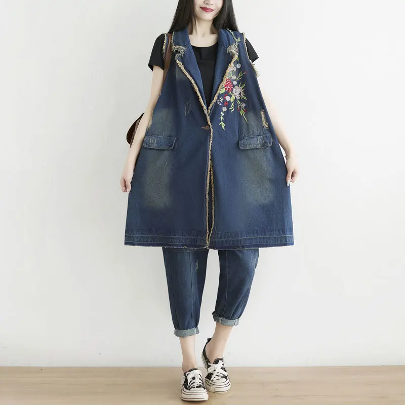 

Female new autumn and beginning winter Korean style plus size M-long washed embroidered shirt collar with big pocket denim vest