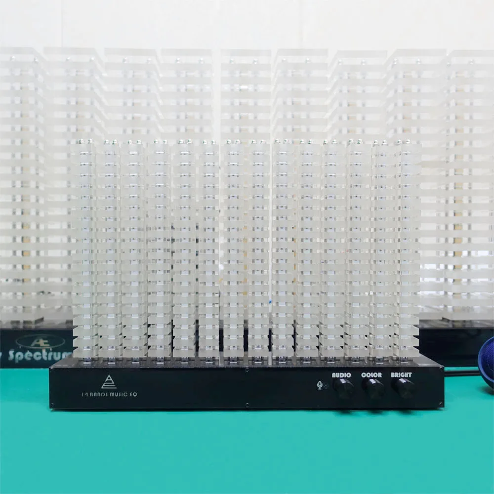 Creative Professional 14-Segment เครื่องวิเคราะห์สเปกตรัมตัวบ่งชี้ระดับสเปกตรัมเพลง LED จังหวะคอลัมน์ VU