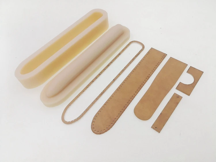 Fountain Pen Shaping Mold, Bullet Design, Cold Pressing Of Vegetable Tanned Leather, Nylon Shaping, Acrylic Sheet